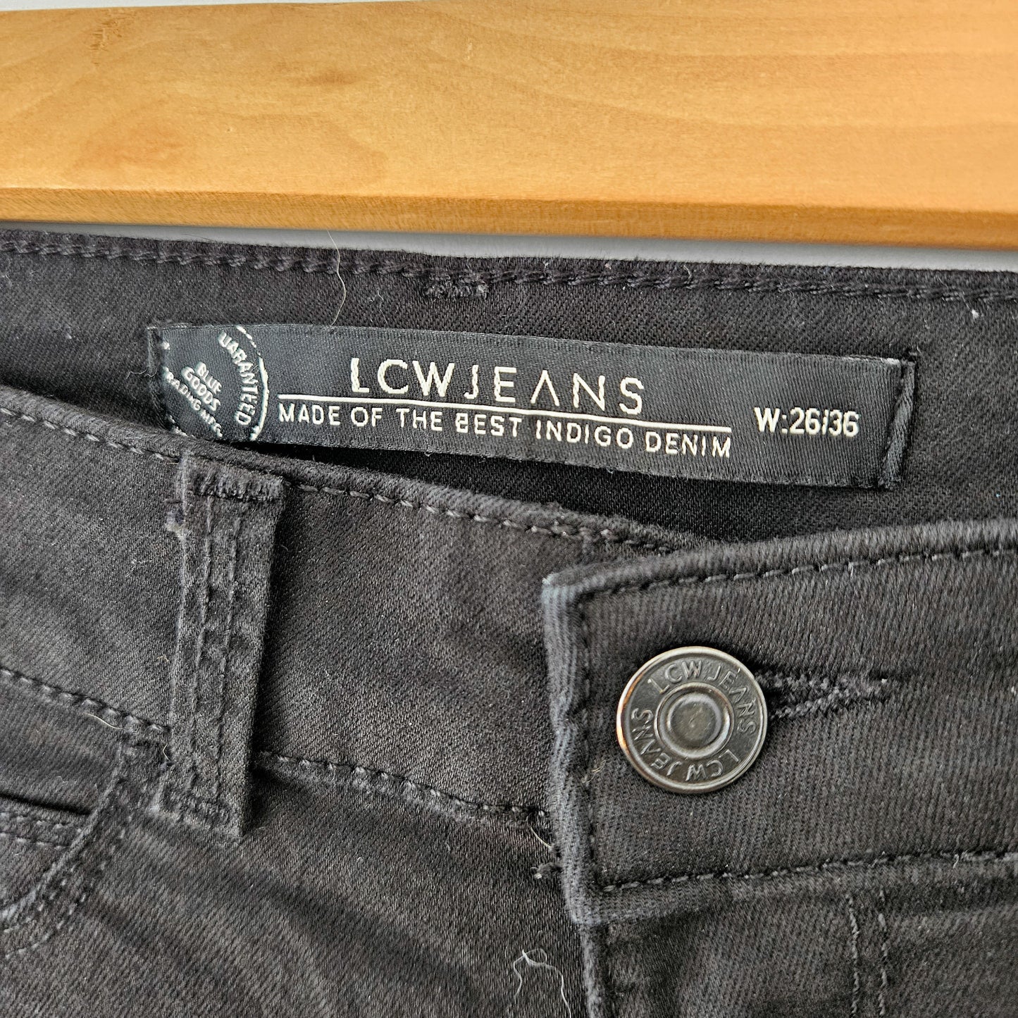 LCW JEANS ג'ינס שחור לאישה מידה 36